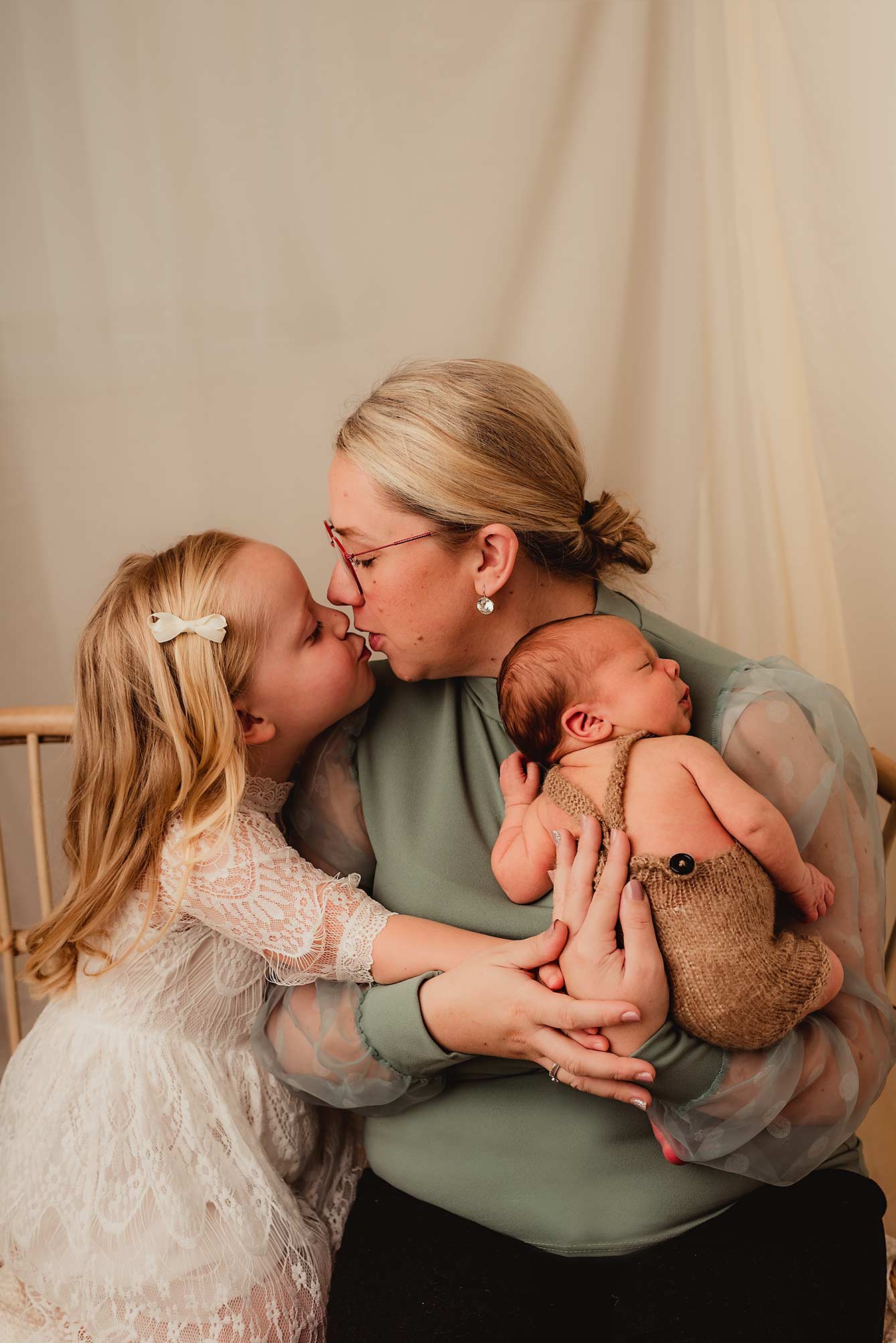 Appleberry studio newborn family children baby headshot christmas photography in Bolton Egerton Altrincham Manchester photographer specialising in newborn baby, maternity portraiture. Photo session, Lifestyle session, bump to baby photos, birthday photoshoot, school photo, special moments, photoshoot,Cake Smash baby photoshoot studio bolton egerton north west baby photoshoot, family photoshoot manchester, photo studio, appleberry studio, baby photography, professional photographer, newborn photographer, baby, babies, studio, first year, watch me grow, sitter session, toddler, siblings, family, family photographer, family portrait, newborn photography, manchester, lancashire, baby photographer, cute baby, salford, altrincham, hale, bury asthon, trafford, sale birthday, photoshoot, newborn, just born, baby birthday photoshoot, dance photography, ballet photography, natural photo session